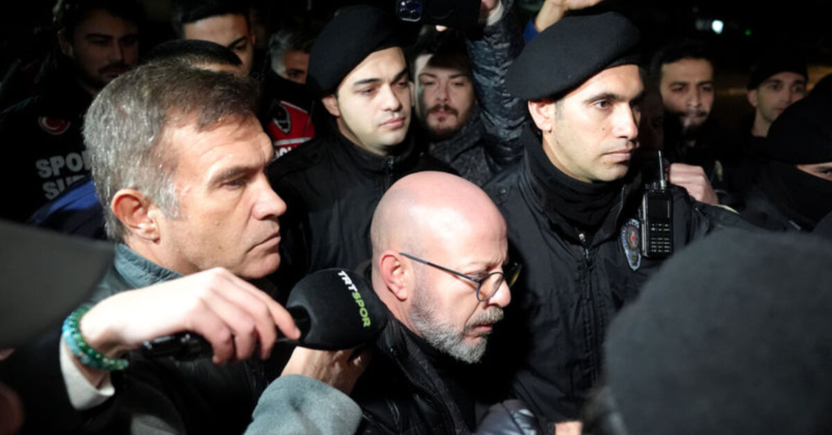 Beşiktaş taraftarından havaalanında takıma büyük tepki!